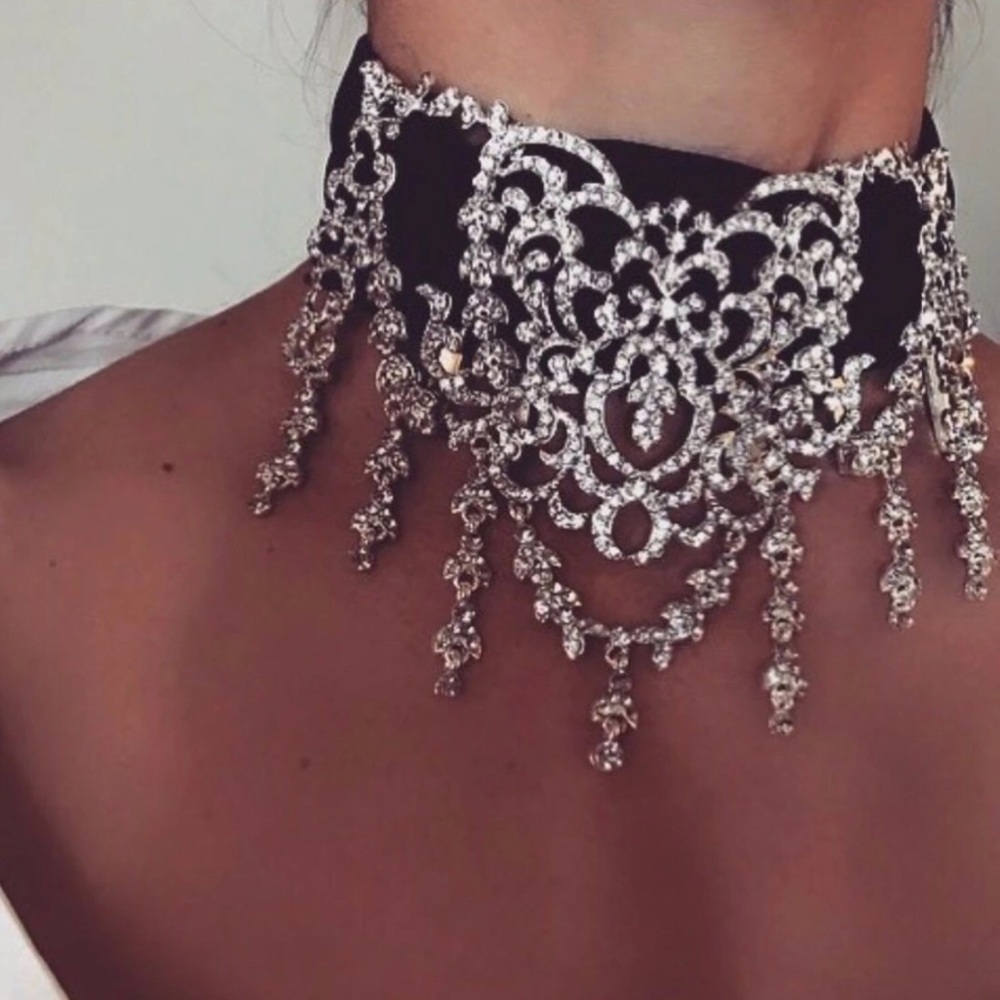 Imitation Diamond Necklace.